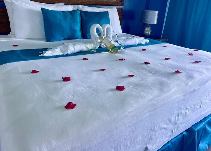 Hotel And Tan Ocho Rios