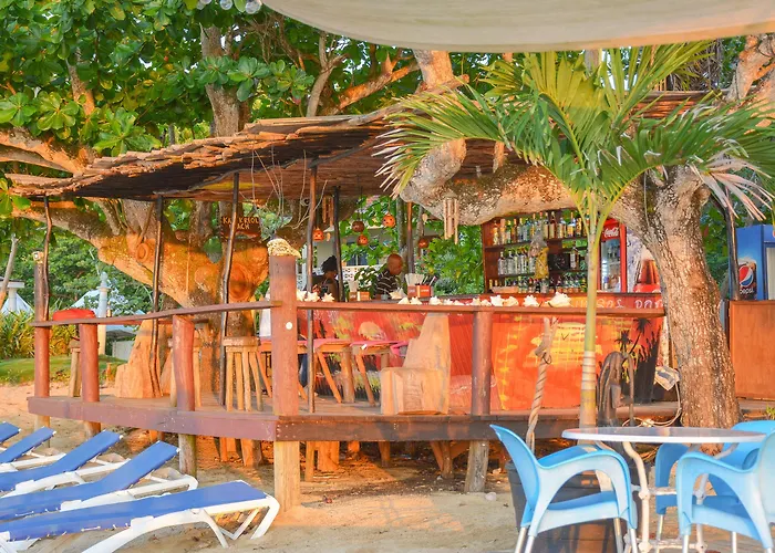 And Tan Hotel Ocho Rios