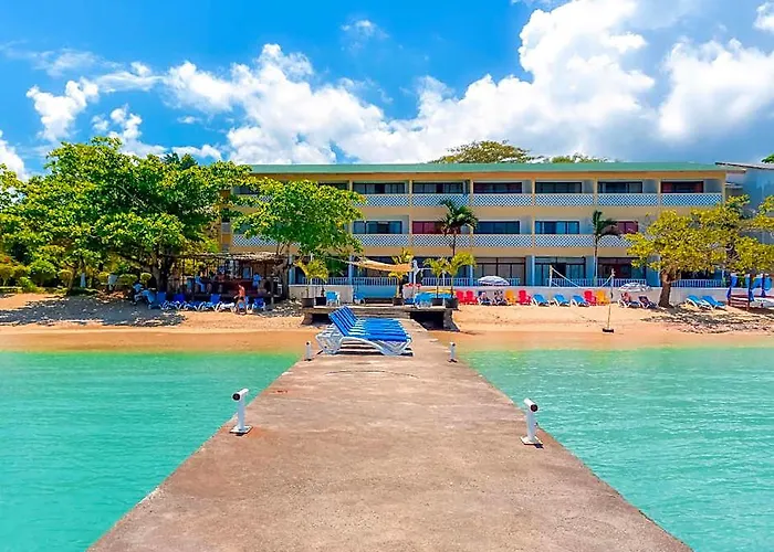 Hotel And Tan Ocho Rios